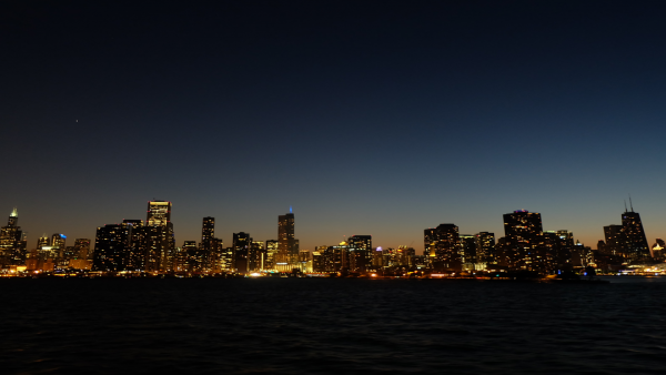 夜勤はきつい？施設介護の勤務形態を徹底解説